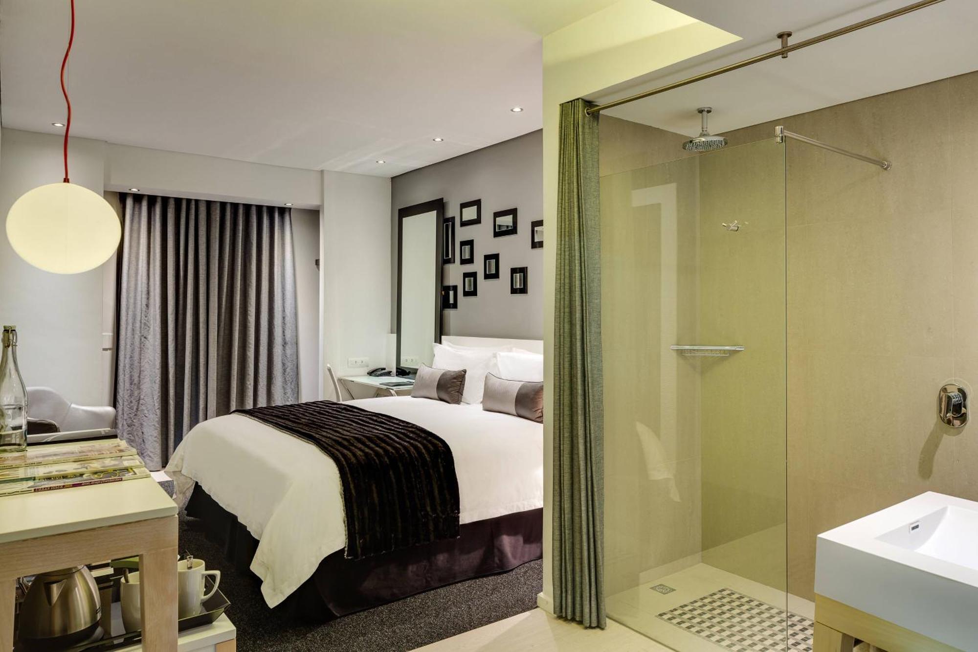 โปรเทีย โฮเทล บาย แมริออท ไฟร์ แอนด์ ไอซ์! พรีโทเรีย เมนลิน Hotel พริทอเรีย ภายนอก รูปภาพ
