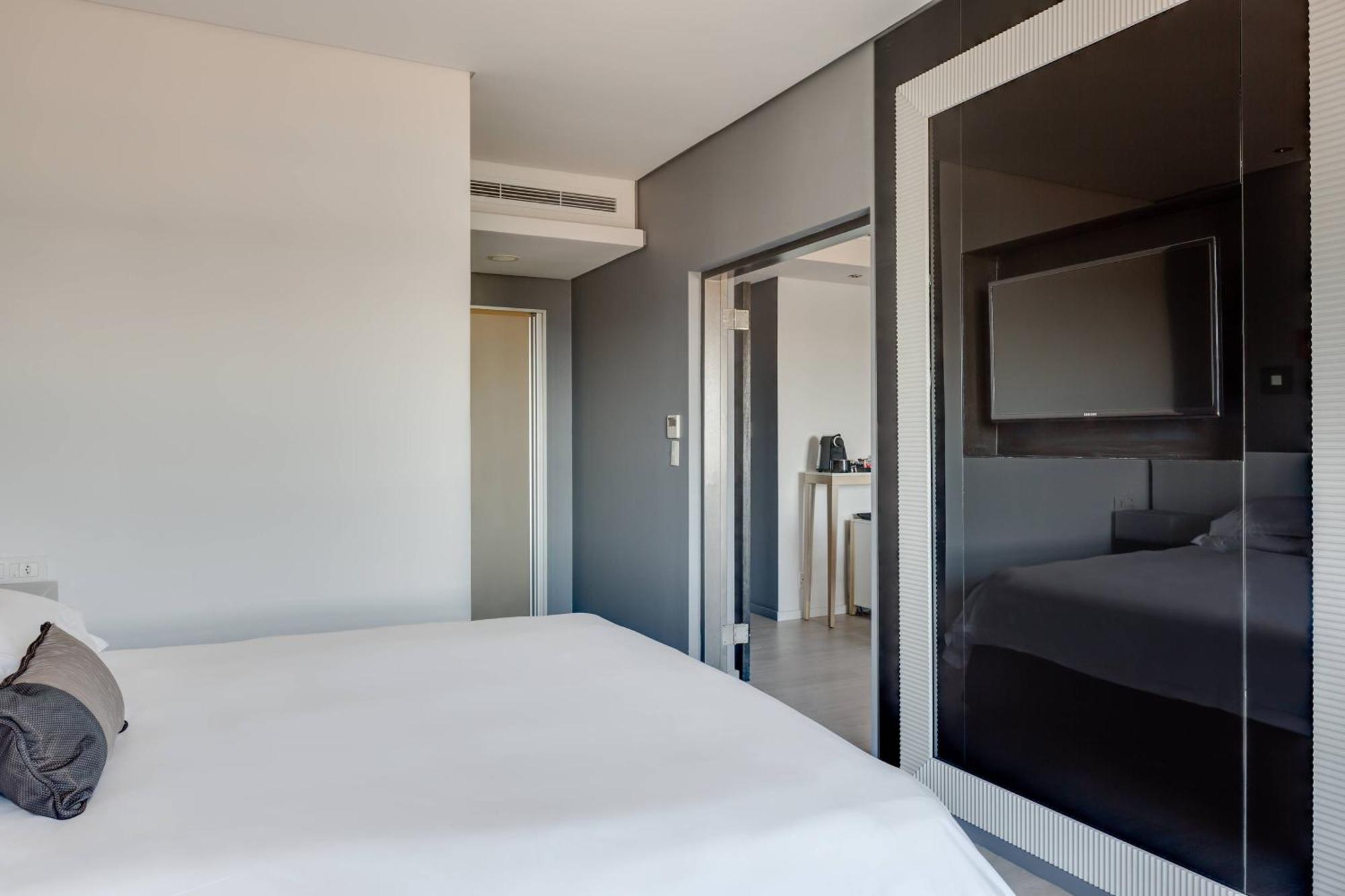 โปรเทีย โฮเทล บาย แมริออท ไฟร์ แอนด์ ไอซ์! พรีโทเรีย เมนลิน Hotel พริทอเรีย ภายนอก รูปภาพ